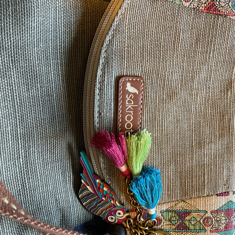 Sakroots purse. Only used once. - Picture 3 of 7